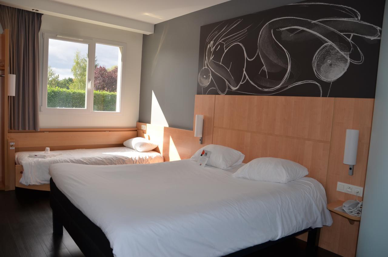 Ibis Issoire Hotel Exterior photo