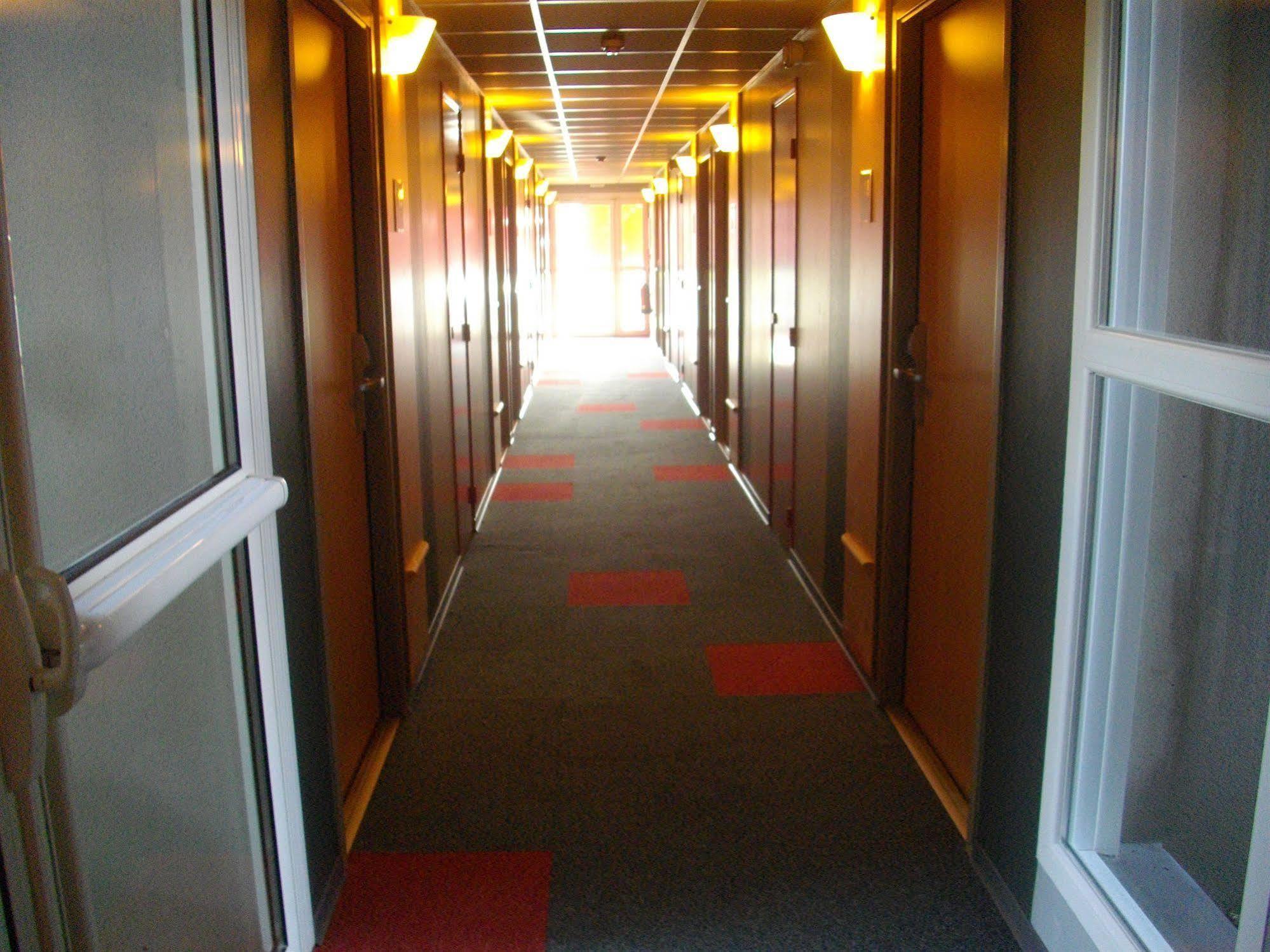 Ibis Issoire Hotel Exterior photo